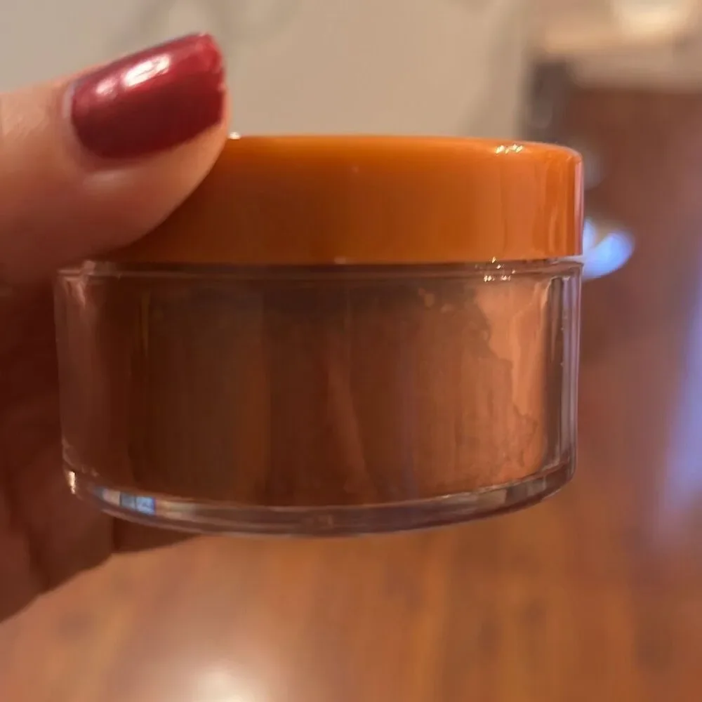 NEW Avon incredible finish loose bronzing powder (open box)
